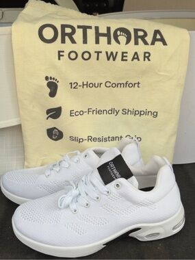 Orthora White Knit Athletic Sneakers